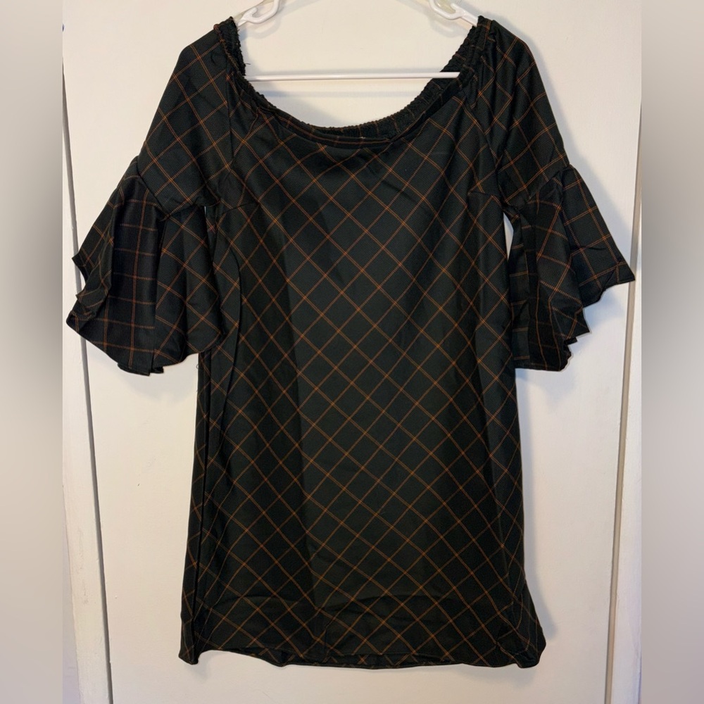 NWT Hayden Los Angeles Off Shoulder Green Checked Ruffle Sleeve Shift Dress Sz S